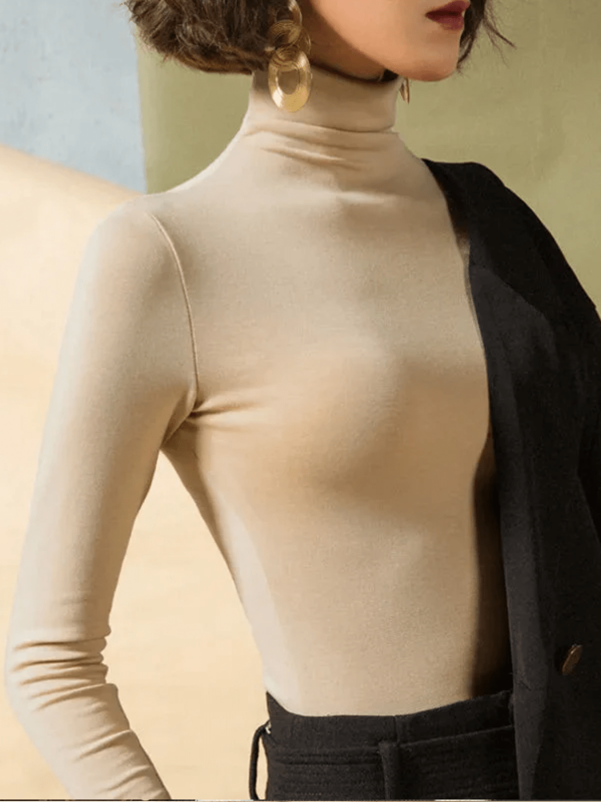 Sienna Silhouette Turtleneck Top – Sleek Slim-Fit Essential